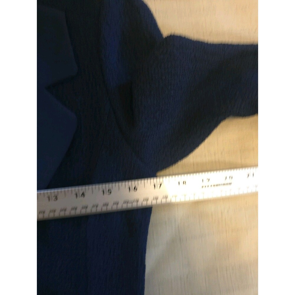 Gorgeous ST. JOHN Solid Navy Blue Knit Jacket Suit Blazer Size 2 - Picture 6 of 8